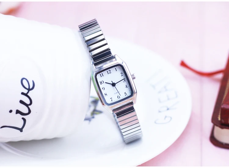 Старый женские часы высокого качества гибкие эластичным ремешком Модные Простые нержавеющая сталь электронные наручные часы