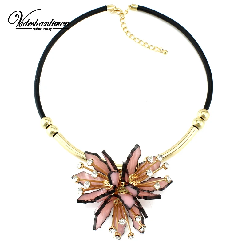 

Vodeshanliwen New Arrival Charm Women Flower Necklaces & Pendants Luxury Rhinestone Jewelry Handcraft Collar Statement Necklace