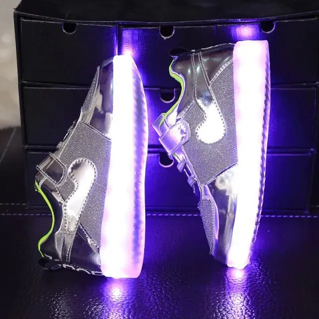 Новая мода пятиконечная звезда USB зарядка свет led свет обувь дети обувь огни детская обувь кроссовки огни