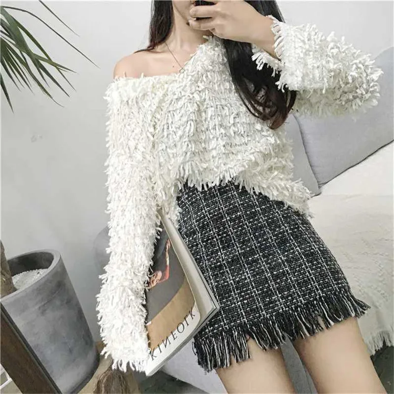 Women Woolen Mini Skirt Autumn Winter Vintage Straight Plaid Tassel Skater Skirt High Waist Femininas