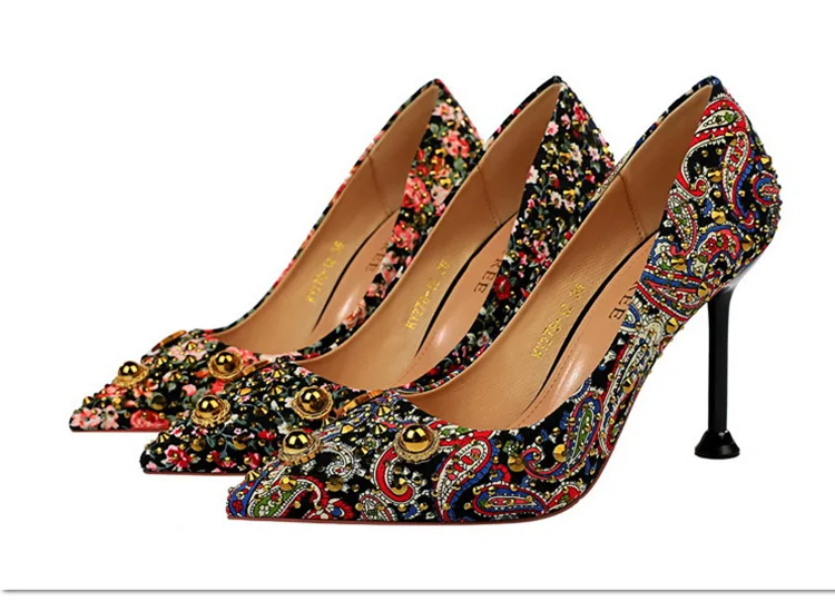 Туфли bigtree новые туфли на высоком каблуке женские туфли-лодочки с заклепками, лидер продаж Женская обувь со стразами свадебные туфли Для женщин женская обувь на каблуках Классические лодочки