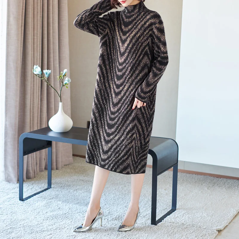 

Knitted Dress 2018 Winter Women's Turtleneck Long-sleeved Sweater Dress Loose Printed Over-the-knee Bottoming Casual Dress S-XXL