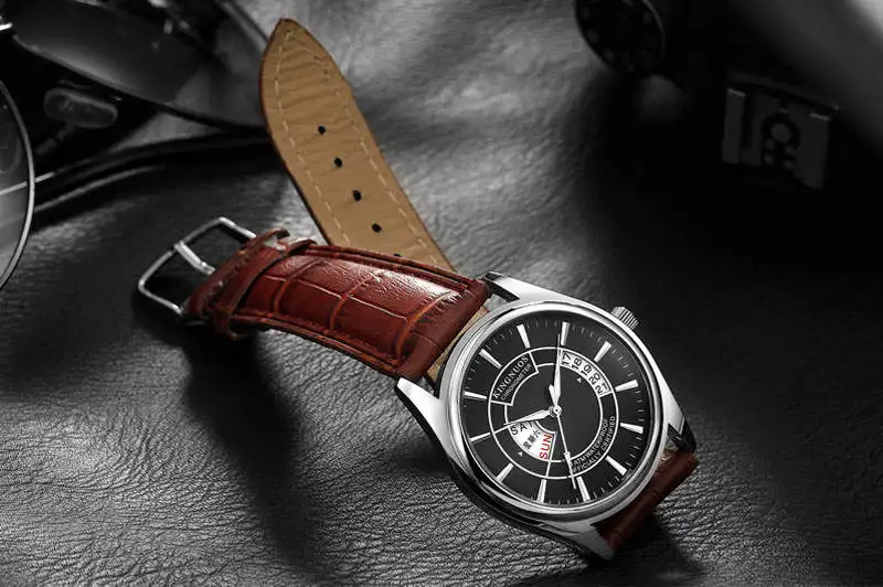 men watch 8