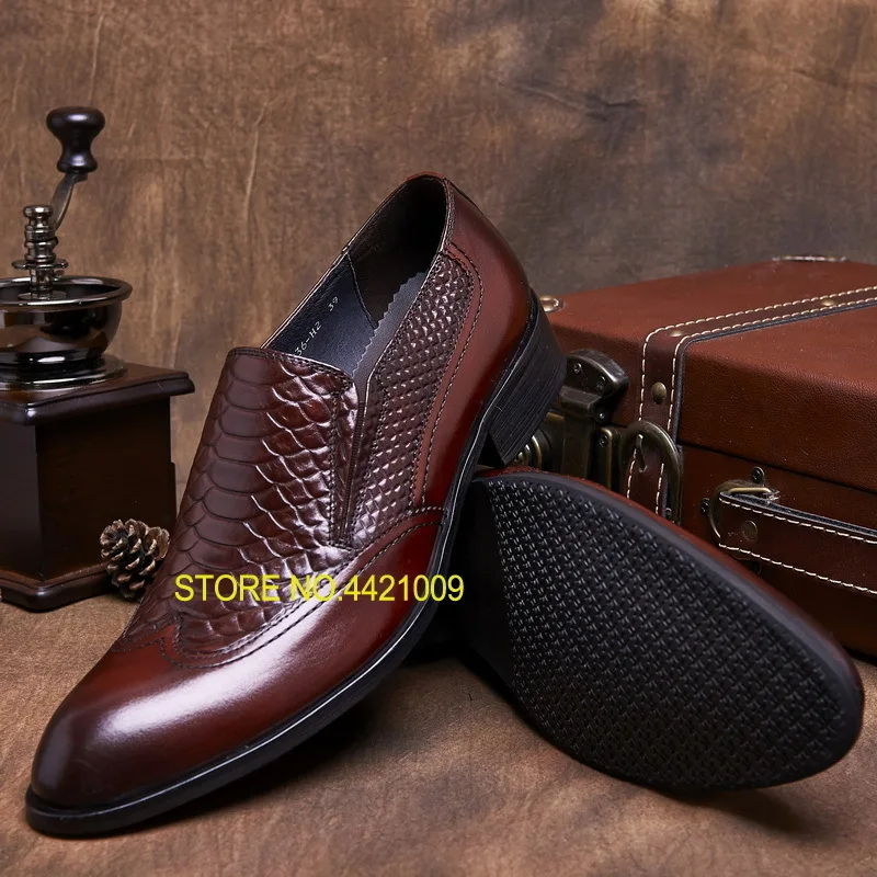 

Man Real Leather Italian Spring Autumn Slip On Embossed Leather High Quality Businessman Office Tuxedo Oxfords Shoes