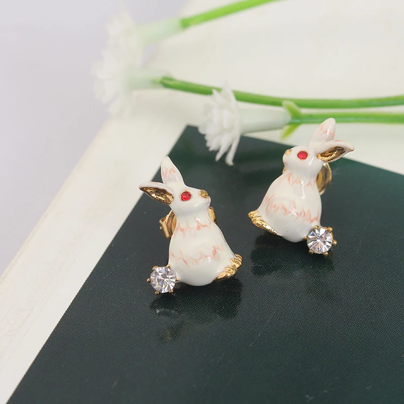 

France Alice Series Enamel Crystal Inlay Small White Rabbit Earring 925 Silver Needle Prevent Allergy Woman Fashion Jewelry