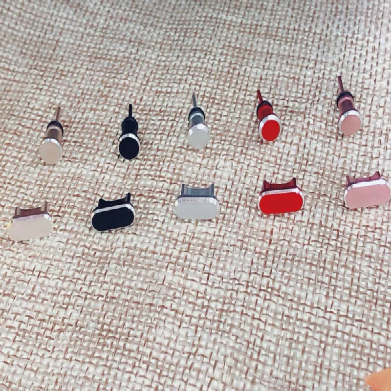 

For Android for IPhones Mobile Phone Dust Plug Metal Earphone Plug Charging Port Universal Power Plugs Accessories