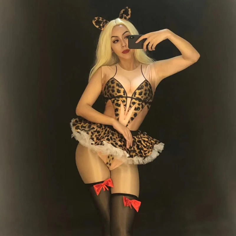 Women Sexy Rhinestones Leopard Pattern Sleeveless Stage Costume Cosplay Party Female Celebrate Outfit Singer Dance Show DJ358 |
