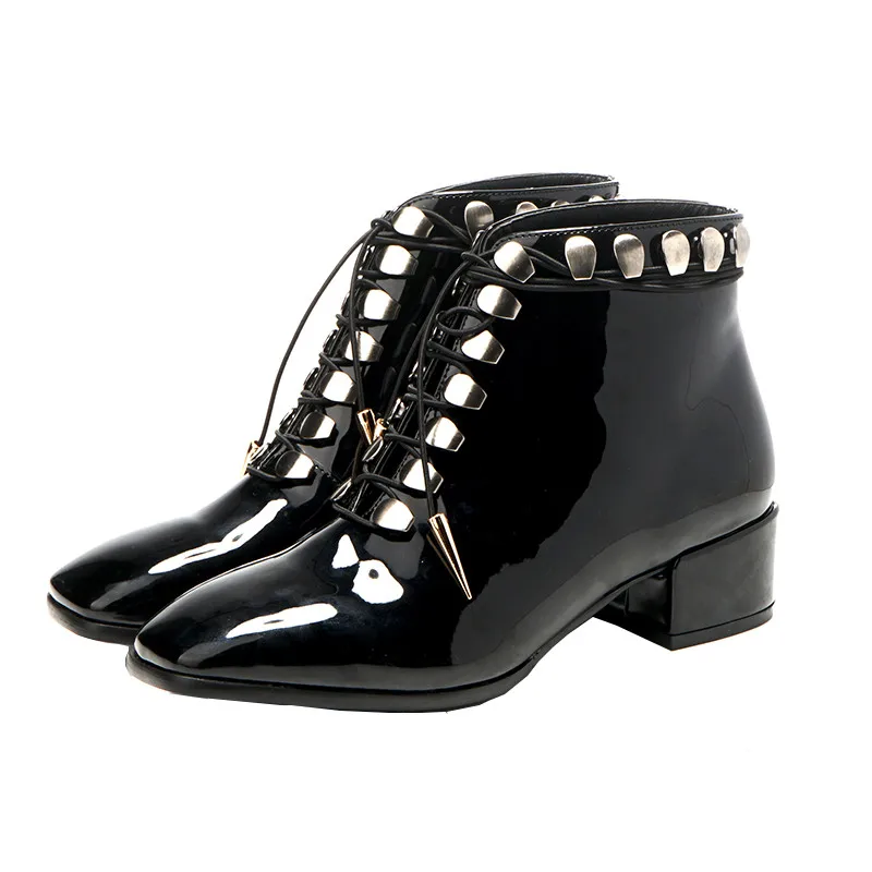 

2018 JiaoDianWuBu Thick With Martin Booties New European And American Patent Leather Square Rivets Short Boots Chaussures Femme
