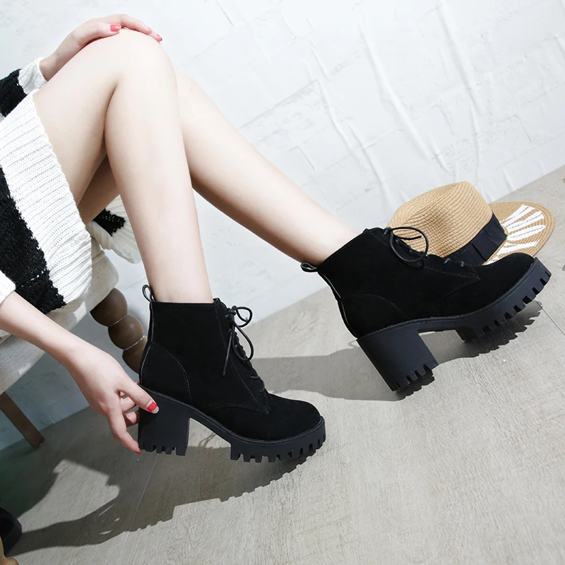 

Autumn/winter 2018 Europe contracted leisure short boots fashion female boots British style thick with women's shoes