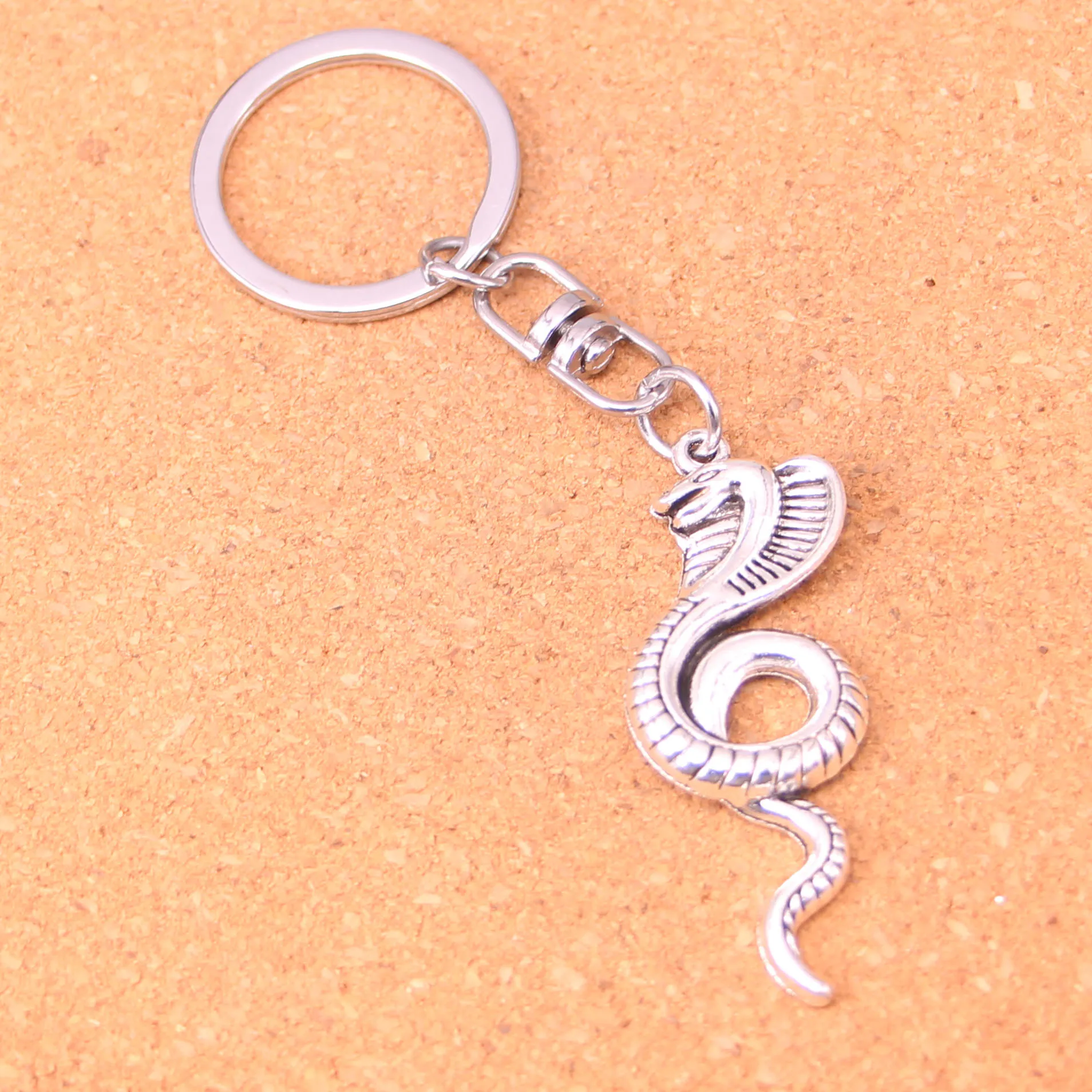 20Pcs king cobra snake Keychain Novelty Gadget Trinket Souvenir