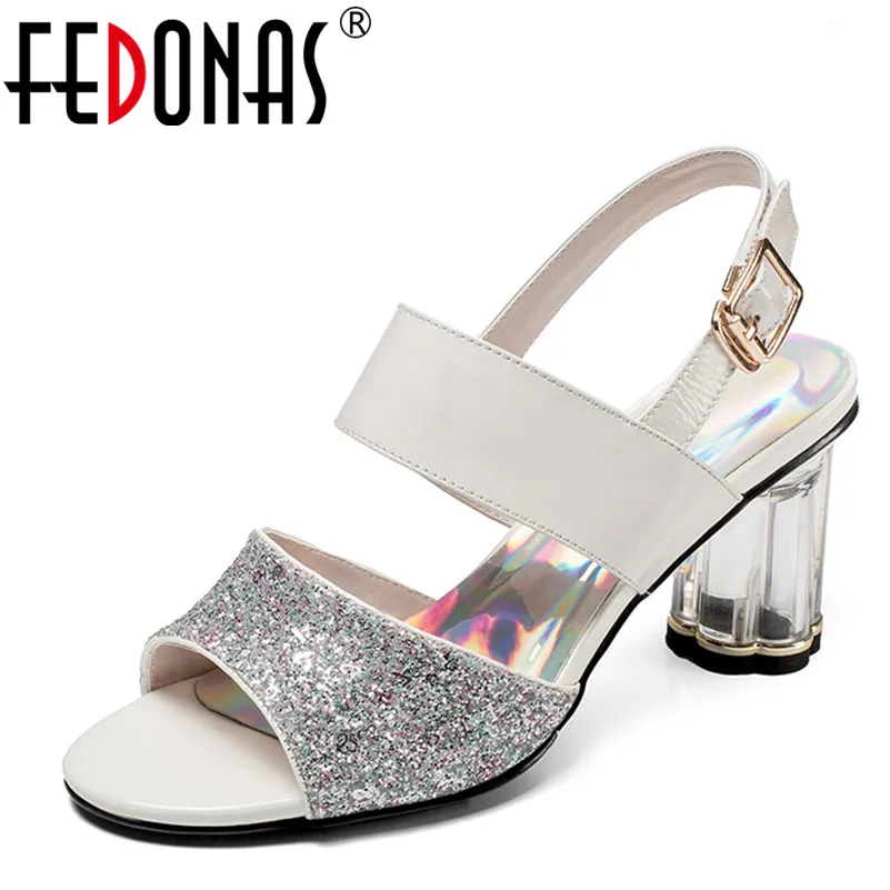 

FEDONAS Women Sandals 2020 Sping Summer Peep Toe High Heels Hollow Gladiator Sandalias Bling Bling Crystal Wedding Shoes Woman
