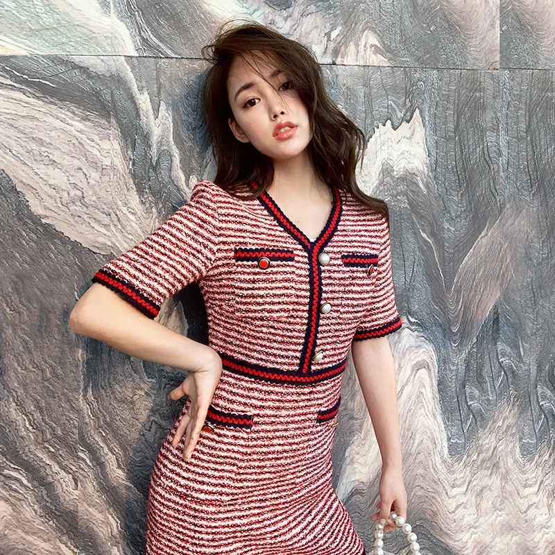 

2019 Summer Women Striped Tweed Mini Dresses V-neck Buttons Pockets Short Sleeve Twist Elegant Celebrity Weave Dress Y312
