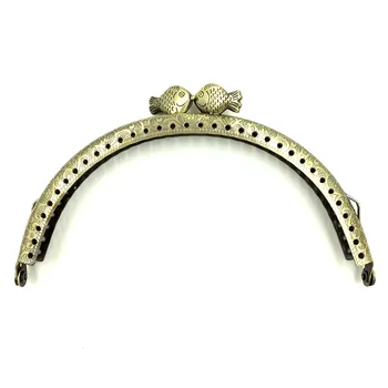 

10Pcs Retro Bronze Tone Purse Bag Handbag Clutch Metal Arc Frame Kiss Clasps Lock Handle Fish Head 128x79mm