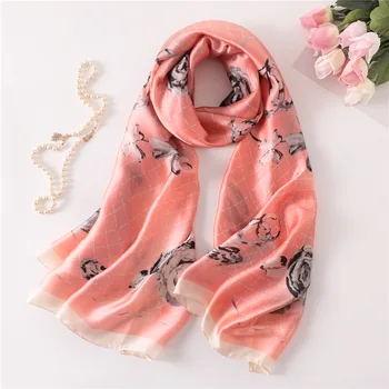

Hlinayi 2019 New silk scarf imitation classic Plaid Camellia scarf small fragrance elegant shawl sunscreen beach scarf woman
