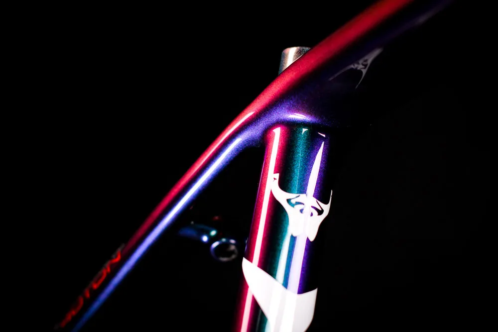 Clearance Carbon Road Bicyle Frame 700c V Brake Full Carbon Bike Frame New Design Chameleon Color 49 52 54 56 58cm 2 Year Warranty thrust 10 Clearance Carbon Road Bicyle Frame 700c V Brake Full Carbon Bike Frame New Design Chameleon Color 49 52 54 56 58cm 2 Year Warranty thrust 10