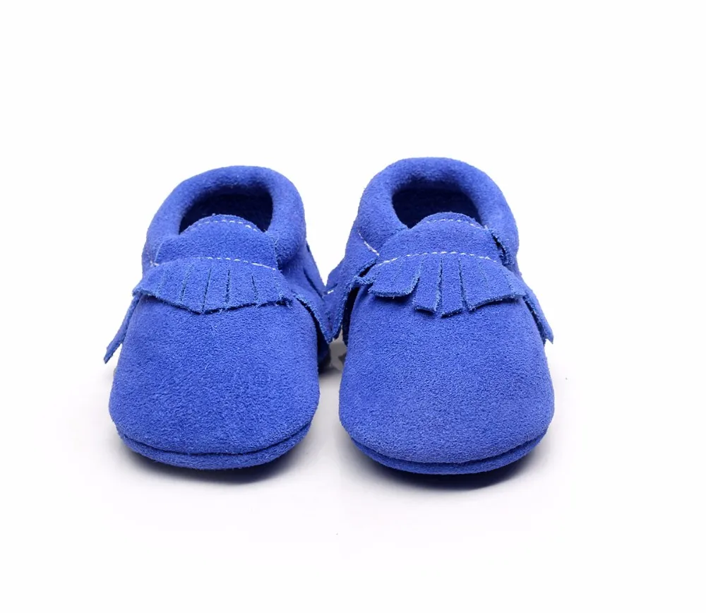 Новорожденных из замши с кисточками из натуральной кожи детские мокасины мягкой подошвой Младенческая малышей первых шагов обувь для