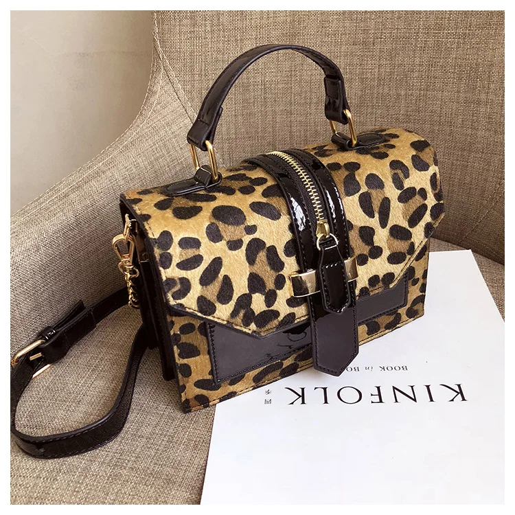 Trendy Chains Bag Personalized handbags Leopard Print bags Brand original design crossbody bags for women messenger bags M338