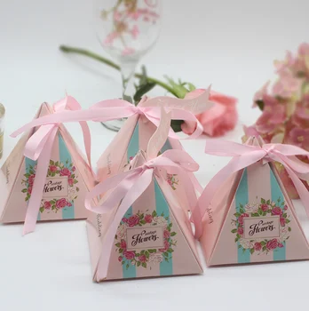 

100pcs New Creative Pink Triangular Pyramid Candy Box Wedding Favors Party Supplies Bomboniera Thanks Gift Chocolate Box