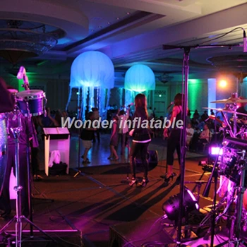 

China manufacture wonderful giant led light inflatable jellyfish ball for stage decoration