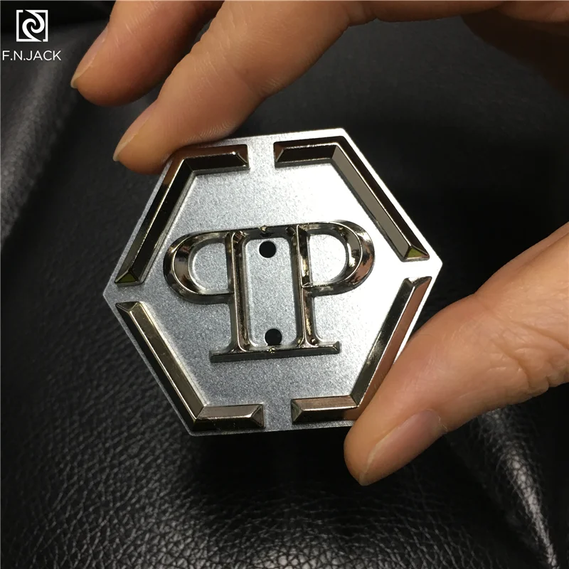 

PP Letters Accessories for Bags and Shoes Silver Accessory for BAG AND SHOES both for Men and Women