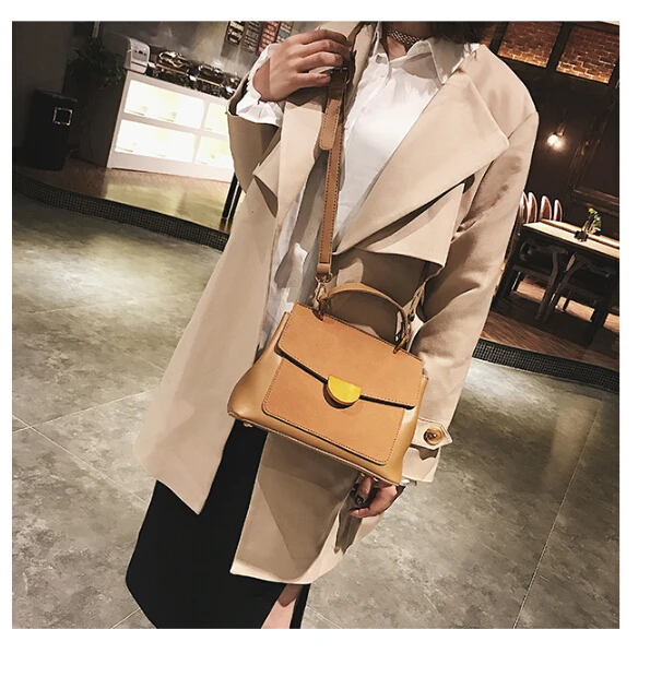 messenger shoulder bag