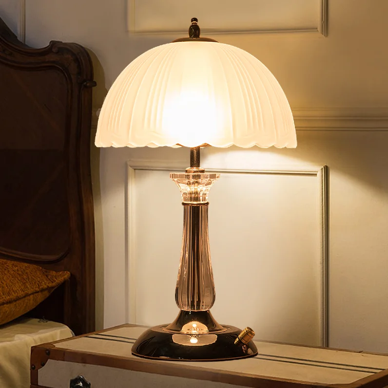 Современные минималистичные белые матовые стеклянные настольные лампы, Европейская классическая мода, прикроватная лампа E27 для стола и узкого стола ZLTD005