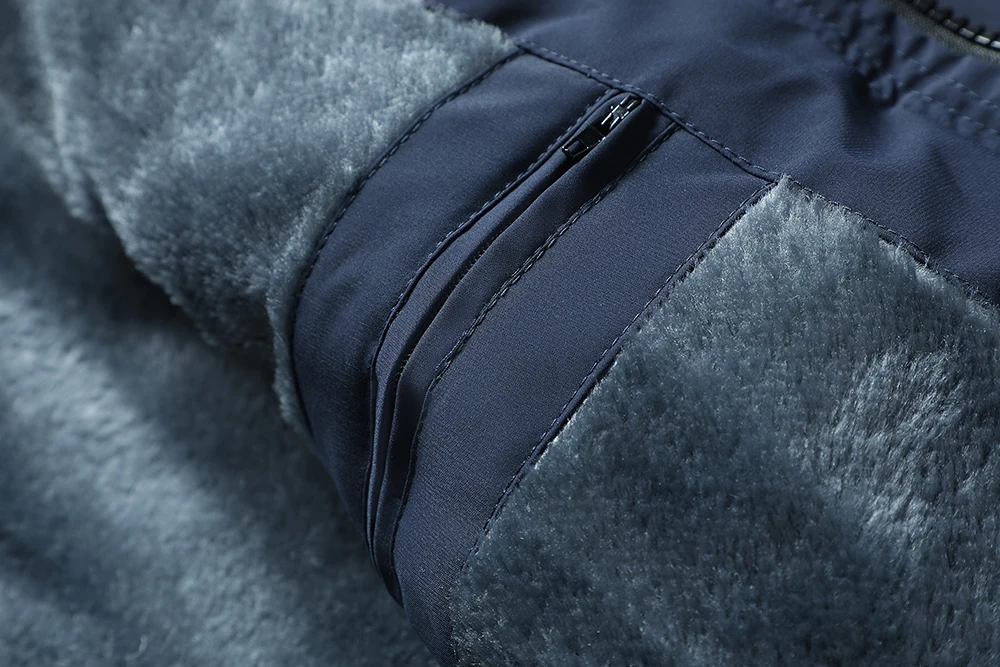 983A0890