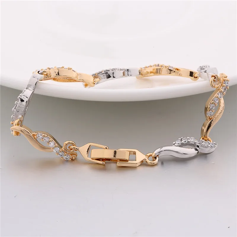 BUDONG Infinity Crystal Hand Link Chain Bracelets 2 Colors for Women Silver/Gold-Color Twisted Bangle Engagement Jewelry XUL140