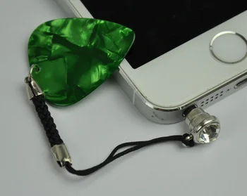 

5pcs Green Medium 0.71mm Guitar Pick 3.5mm Earphone Ear Cap Plug Anti-Dust Plug