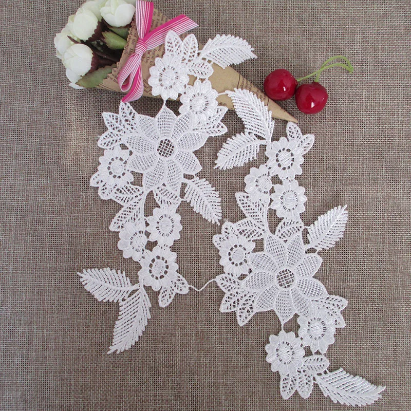 

Free Shipping 1Pair Car Bone Red Wine Lace Applique Diy Bags Cloth Shoes Decoration Lovely Motif