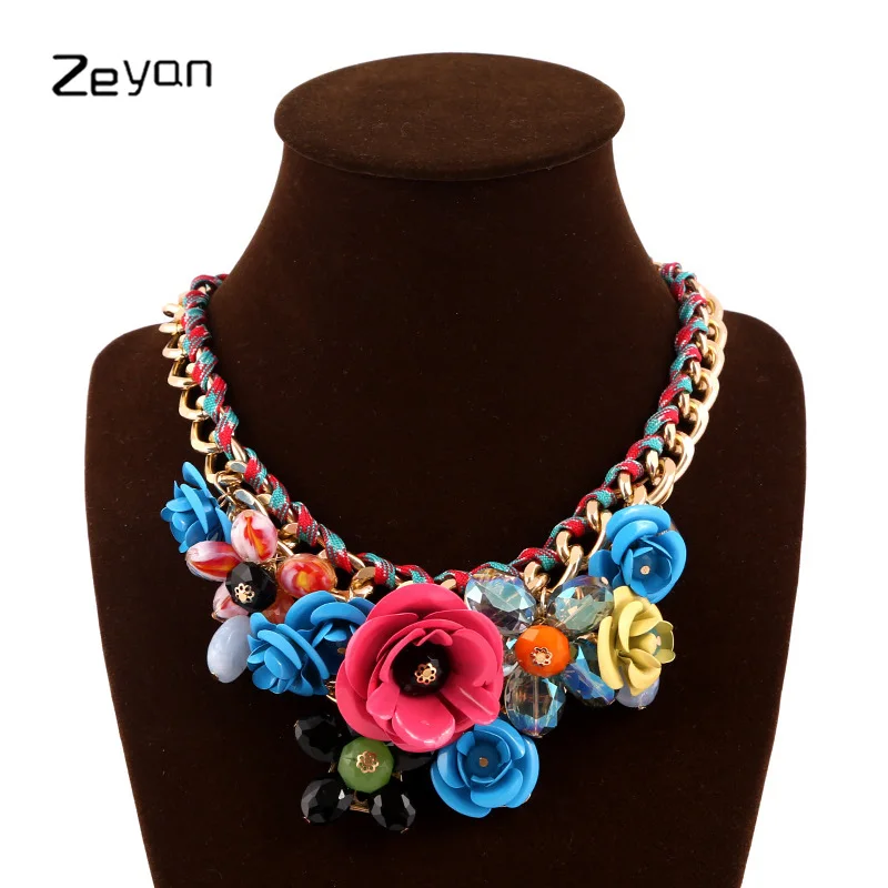 украшения с деревянными бусинами. бусы бижутерия. цепочка с цветными камнями. колье из разноцветных камней. украшения бижутерия.