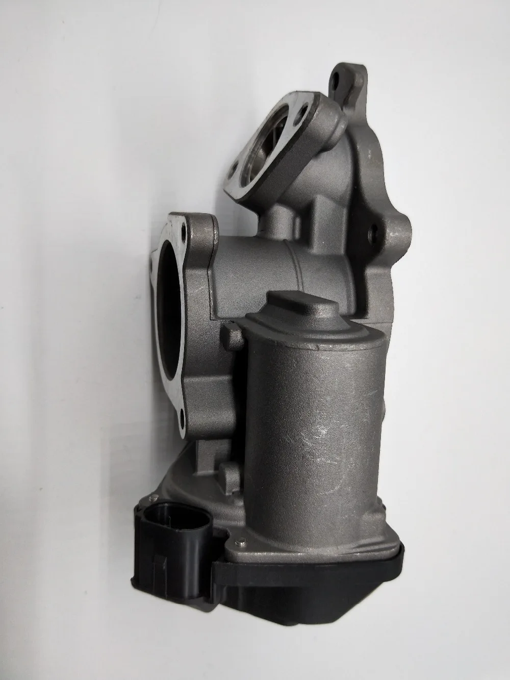 Клапан EGR для AUDI A3 A4 A6 Skoda Octavia Roomster Praktik VW Polo 1 4 9 2 0 TDI 03G131501J 03G131501R 03G131501B|Клапан