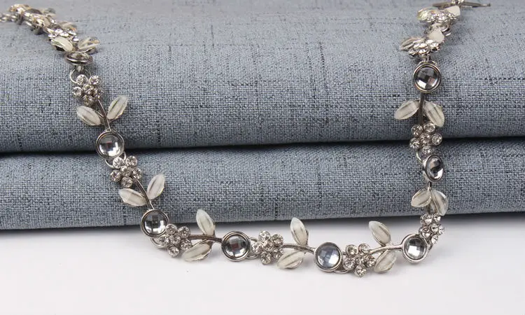 Аксессуары из ракушек и кристаллов прозрачный пояс с кристаллами великолепные