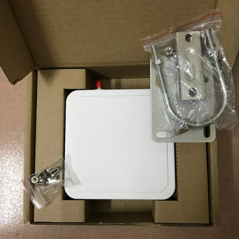 840 960 МГц небольшая круговая поляризация 5.5dbi усиление uhf rfid антенны для наружной