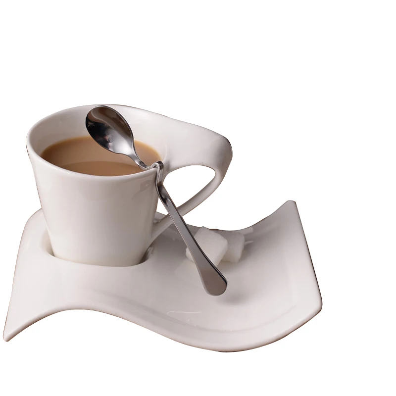 Креативная волнистая керамическая необычная кофейная чашка и блюдце набор Европейская маленькая Роскошная пара 200 мл кофейная чашка