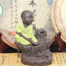 Чайная фигурка для набора Кунг Фу Ча Молодой монах текущих вод и высоких гор(жёлтая одежда