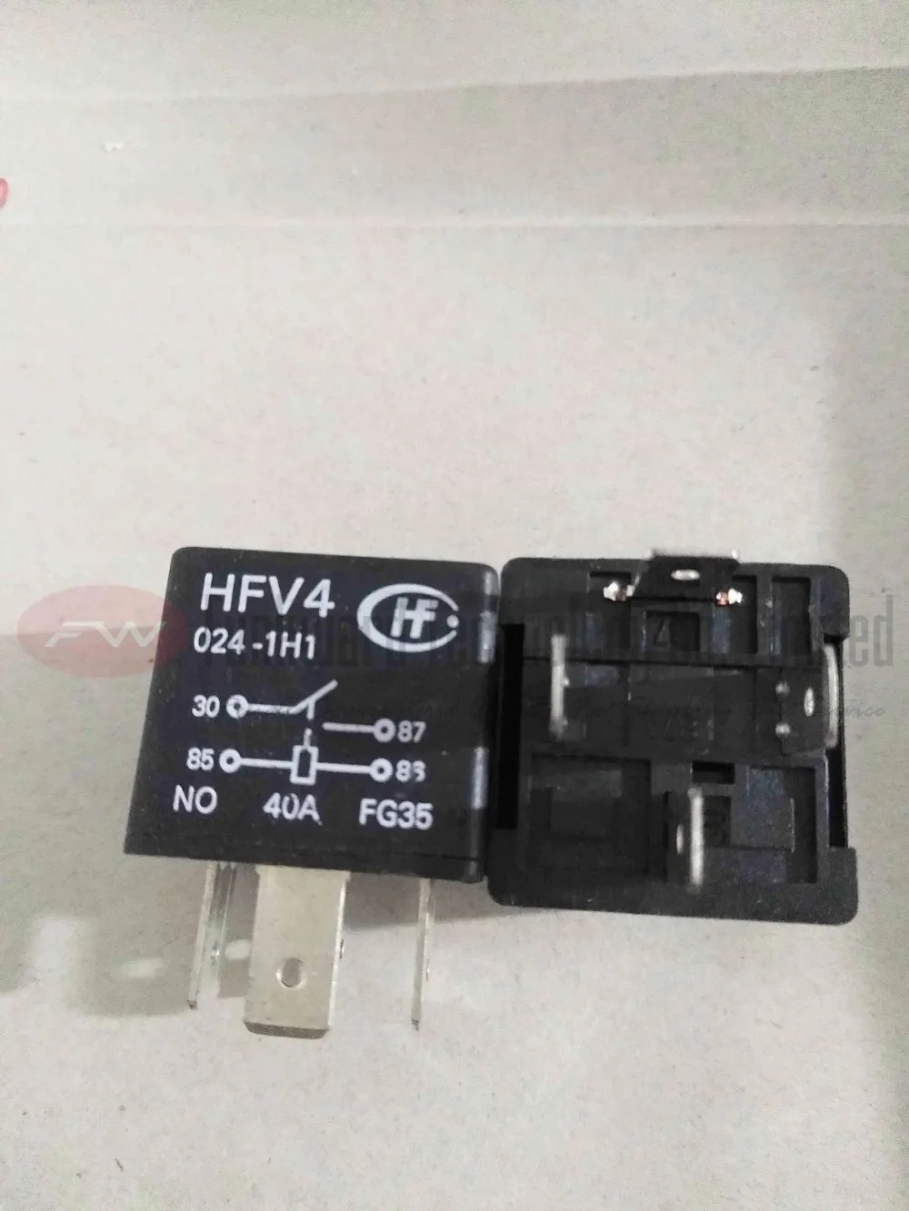 HFV4/012 1H1GR HFV4/024 1H1 автомобильное реле 40A 12VDC 4 pin|Реле| |