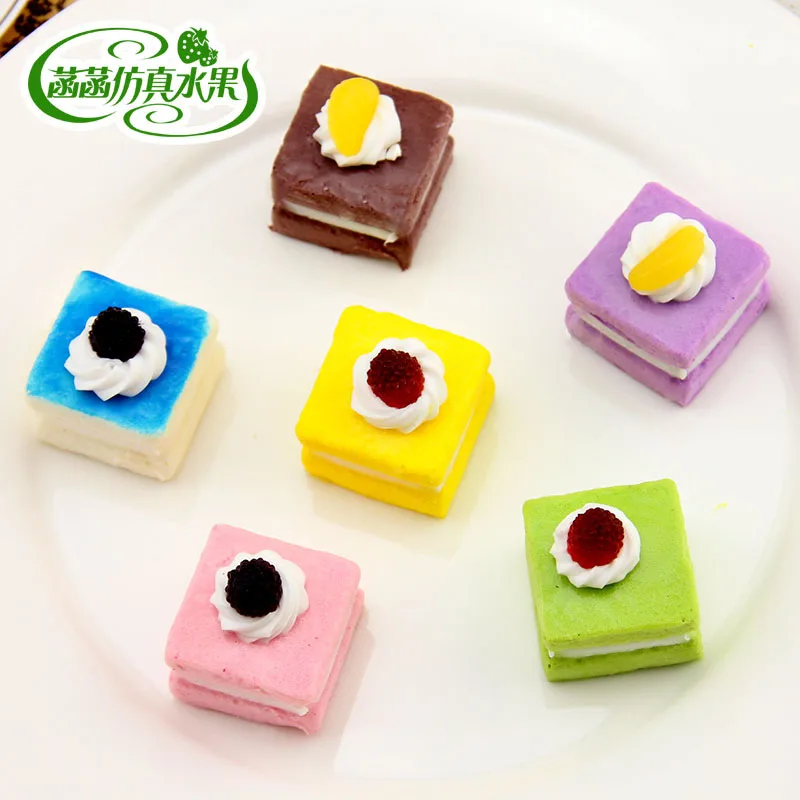 

Artificial cake entresol PU square raspberry fake cake toy props decoration