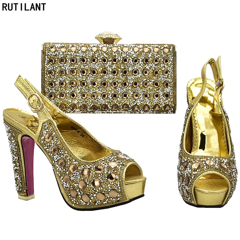 Ensemble Chaussures Ensembles Les Et De Pour Arrivée Soirée Bleu Nouvelle pourpre green Sacs Nigérianes Assortis Hauts Décoré Avec Strass Talons Sac or Femmes Pompes 5nxOvnY