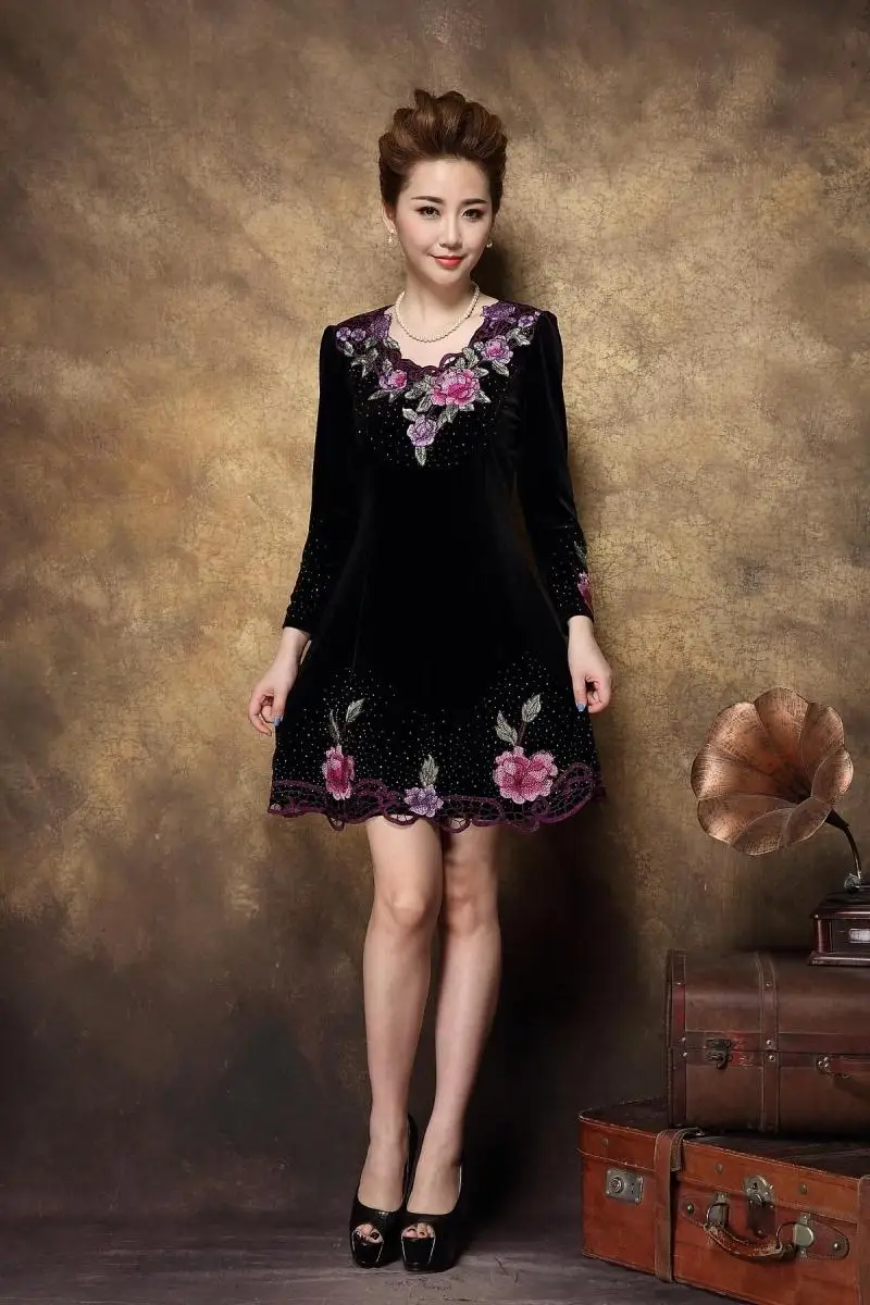 Clobee элегантное вышитое печатное платье для женщин среднего возраста Vestidos Femininos с длинным рукавом размера плюс женское бархатное платье XL610