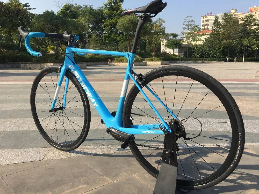 Discount 700C carbon Road Complete Bike 22 Speed 105 5800 Groupset TAIWAN brand light blue sky FASTERWAY CLASSIC D brake 49/52/54/56/58 25 Discount 700C carbon Road Complete Bike 22 Speed 105 5800 Groupset TAIWAN brand light blue sky FASTERWAY CLASSIC D brake 49/52/54/56/58 25