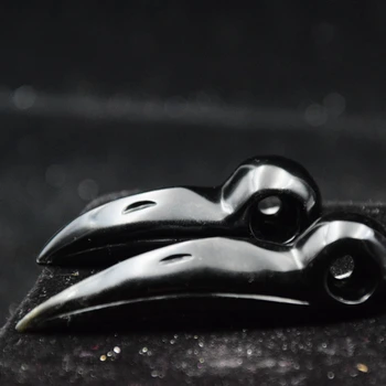 

1pcs Natural obsidian quartz crystal crow beak point healing accessories.