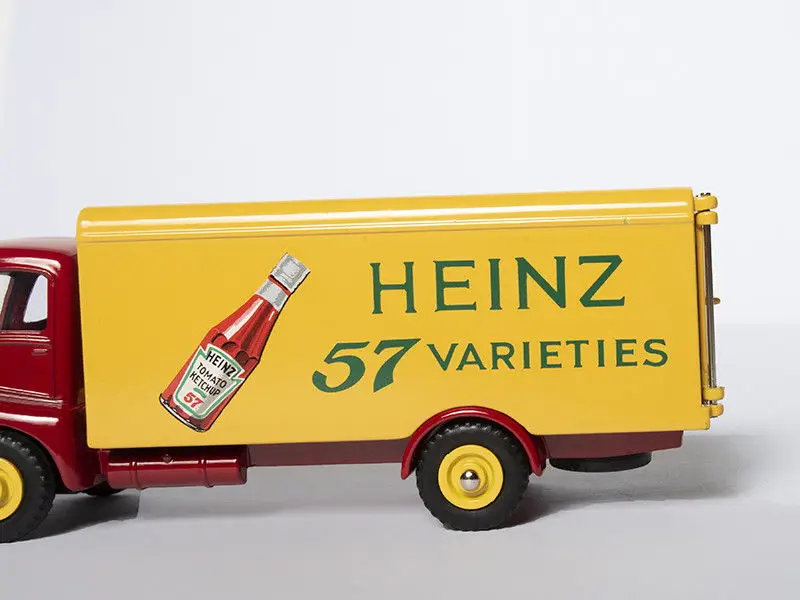 Литая машинка модель 1:43 Atlas Dinky SUPERTOYS 920 грузовик вездеход 57 разновидностей пивная