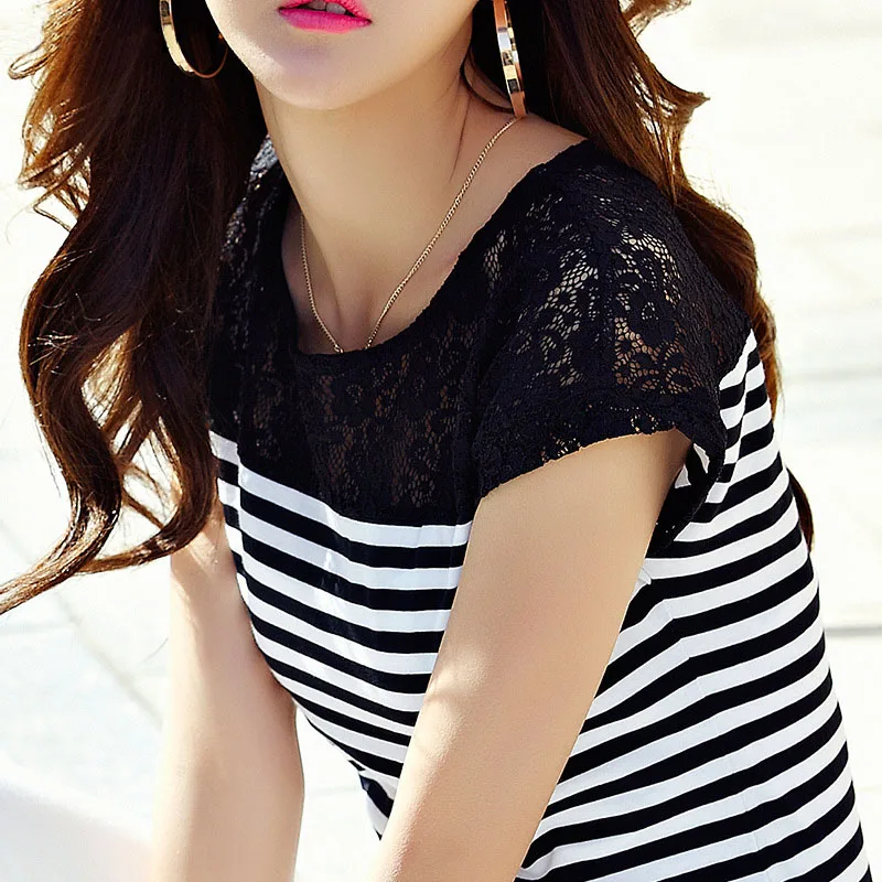 2018 Summer Striped Blouses Women Shirts Short Sleeve Spliced Black White Casual Lace Feminine Blouse Women Tops Blusa H0061 Blouses