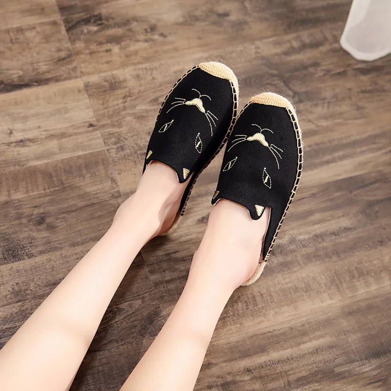 2019 Summer New Female Embroidery Cats Sippers Round Toe Lady Flat Espadrilles Slide Fisherman Shoes Slip On Women Beach Sandals (1)