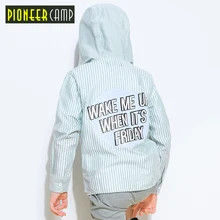 Пионерский лагерь; коллекция года; сезон весна; Детские рубашки с длинными рукавами для мальчиков; с капюшоном; цвет синий, белый; в Вертикальную Полоску; с буквенным принтом; BCC910174