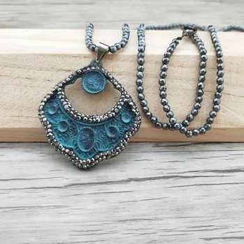 

5 Strands Hematite beads Chains necklace,Metal brass leaf shape Charm Pendant Paved Crystal Rhinestone Jewelry necklaces NK310