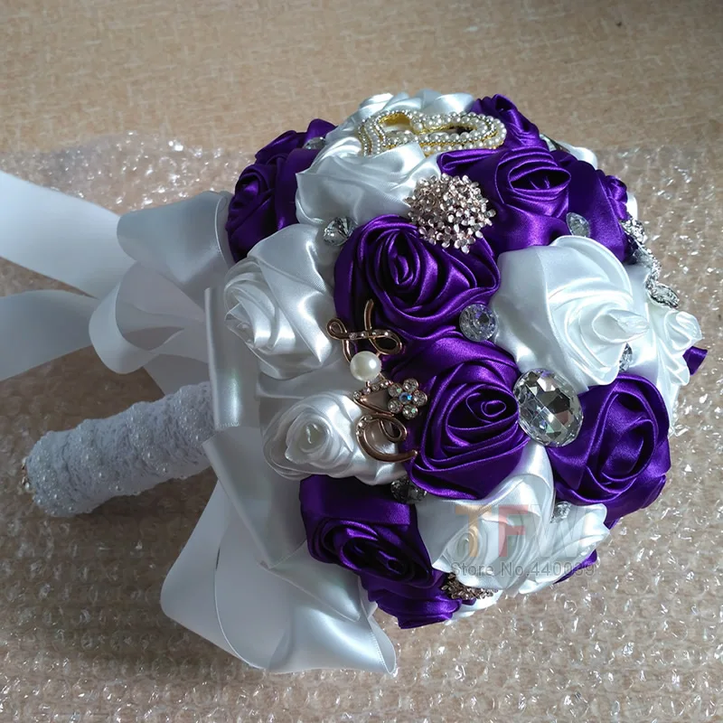 Kyunovia Свадебные Цветы атласные розы невесты букеты Любовь брошь букет кристаллы искусственные розы Букеты Свадебные fe64