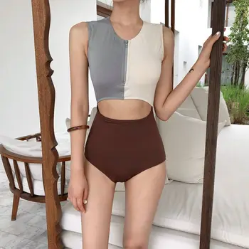 

Contrast stitching triangle one-piece swimsuit Student South Korea small fresh Push up swimsuit Zipper Beach Bikini