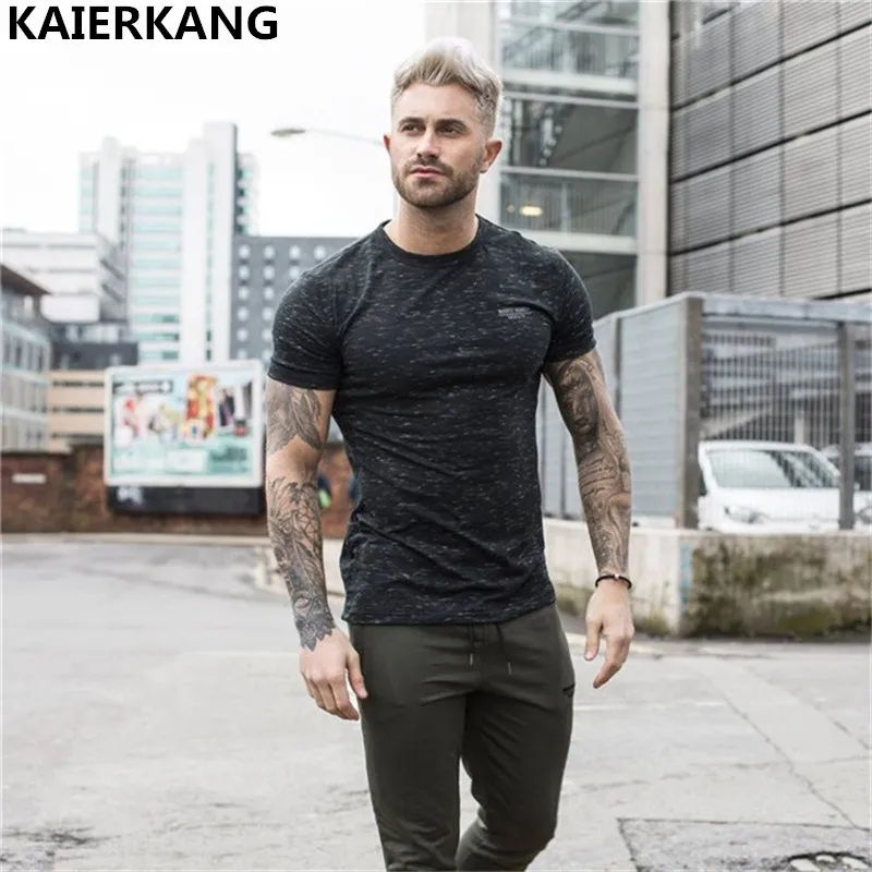 

2018 new brand summer men t-shirt mens fitness t-shirts tight short sleeves t shirt men crossfit Casual top tees Men's shirts